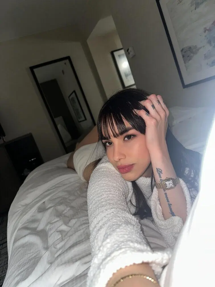 Story by Camila